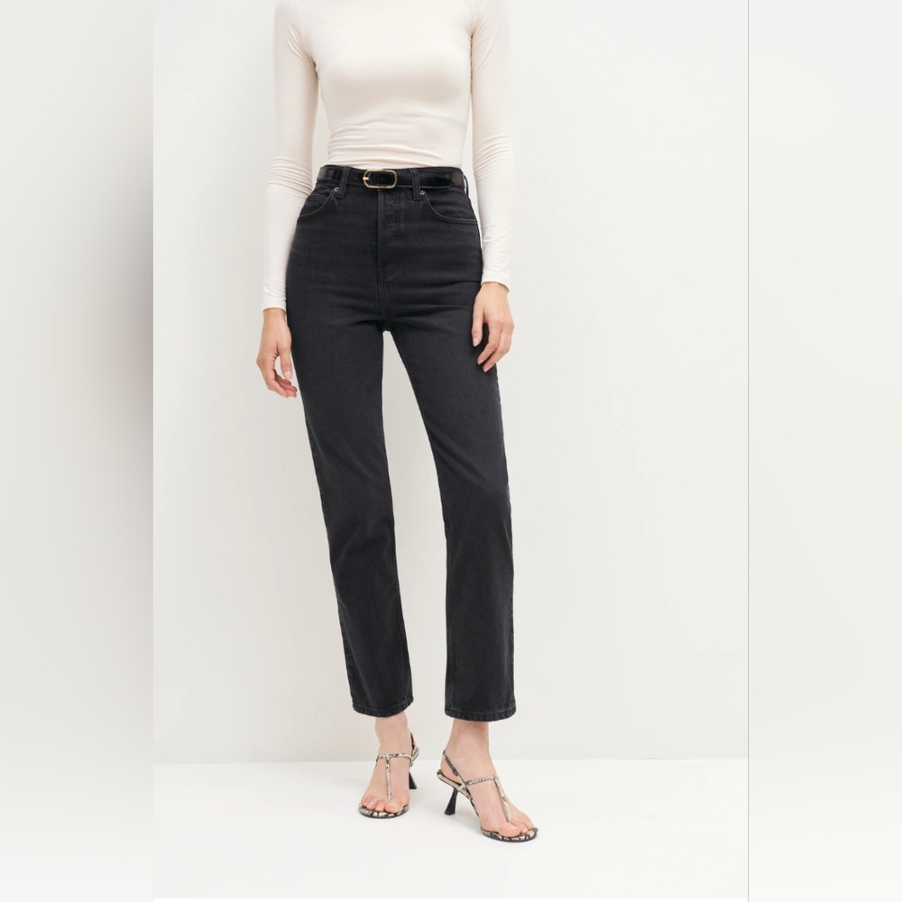 Reformation Cynthia High Rise Straight Jeans in Vana (Black) Size 29